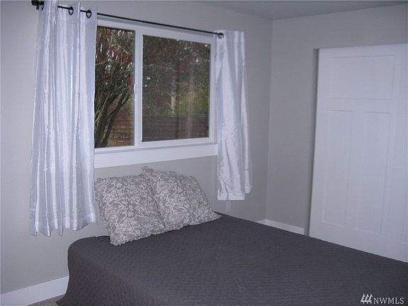 4th image of 6113 N 24th St
