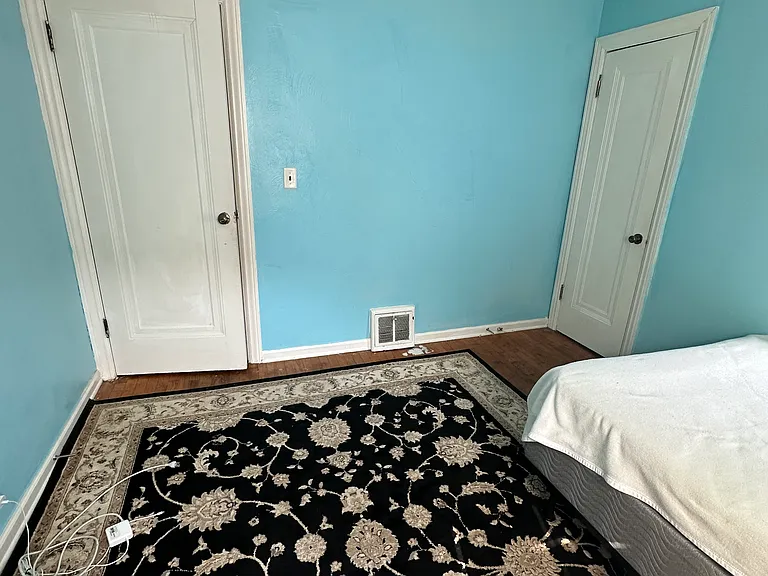 107 Rosemary St SE — Photo 5