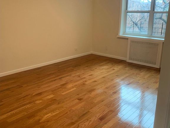 3rd image of 4364 Katonah Ave #2A
