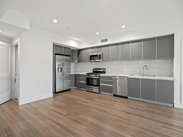 Kitchen with Energy-Efficient Stainless Appliances
