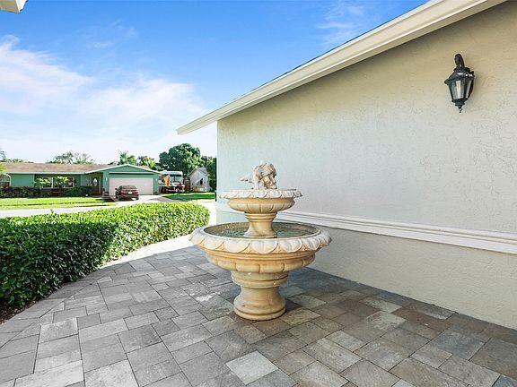 4th image of 5215 NW 27th Court