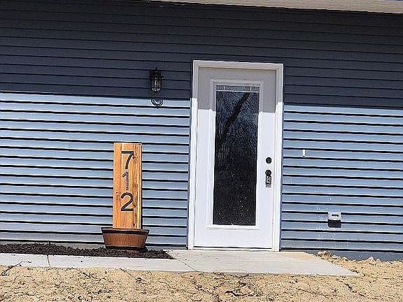 2nd image of 712 Lindberg Dr