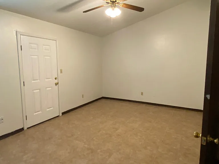 463 Stara Cir #A — Photo 13
