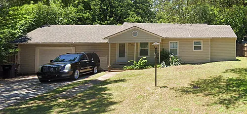 3729 Peach St Photo 1