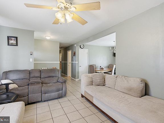 5th image of 29499 Laurwayn Dr