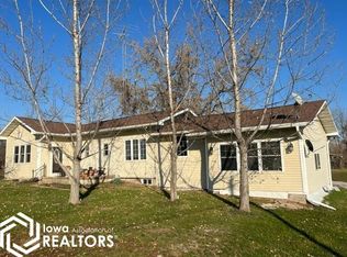 301 S Maple, Cincinnati, IA 52549