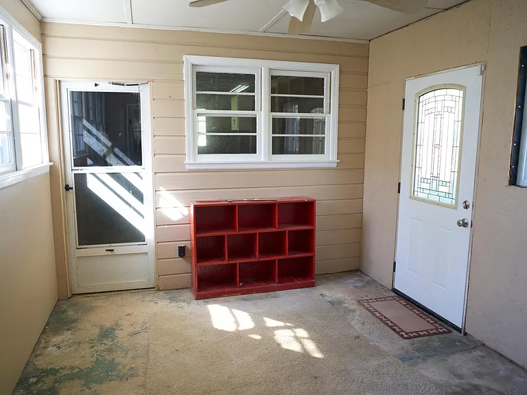 MUD ROOM