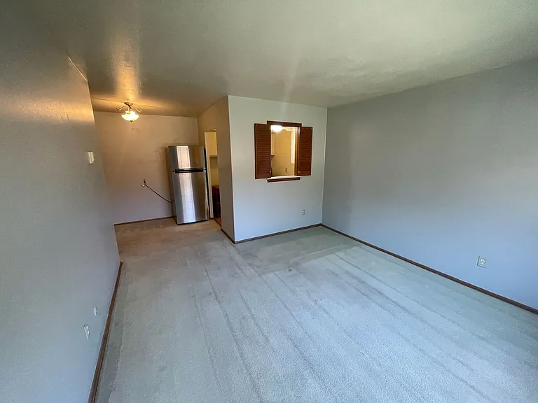935-937 N 37th St. (14 unit) — Photo 1