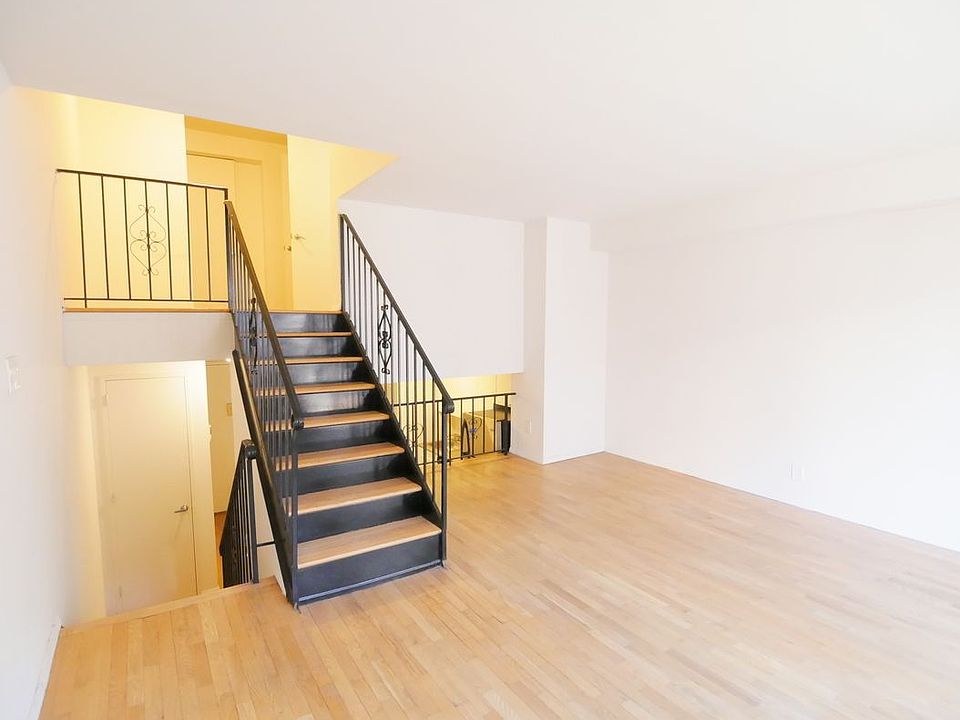 1st image of 105 Lexington Ave APT 3B