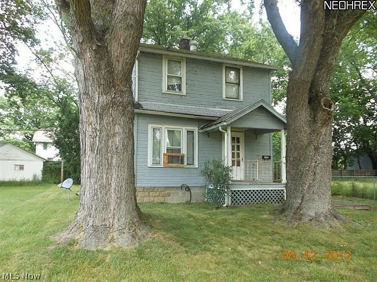 322-324 N Rd Ne photo 1
