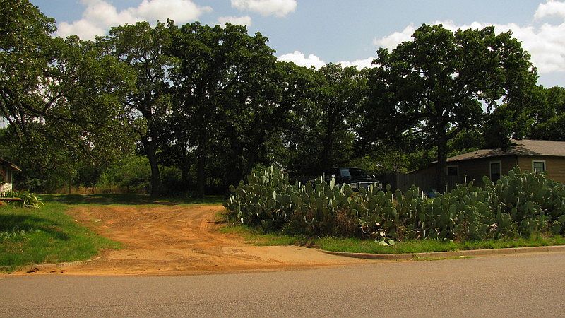 1st image of 1008 Harrison Dr