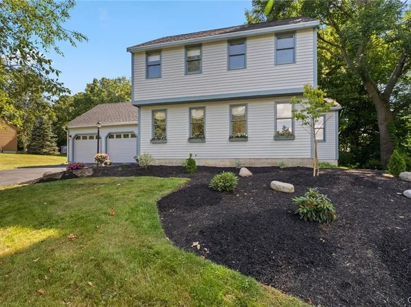 4929 Limehill Dr, Syracuse, NY 13215