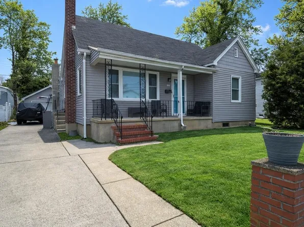 17 Wyckoff St, Deal, NJ 07723