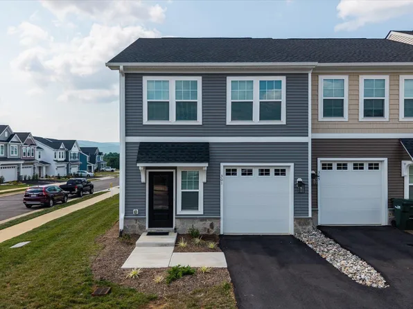 301 Ridgeline Dr, Waynesboro, VA 22980