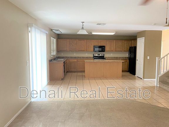 3rd image of 11343 N 153rd Dr