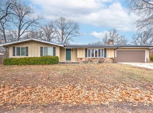 13 Pembroke Ln, Bella Vista, AR 72715