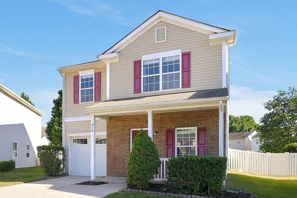 3 bed, 2.5 bath, 1703 sqft, $1,970 — Photo 4