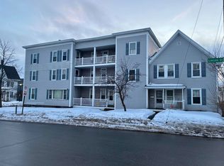 346 Lake Ave, Manchester, NH 03103