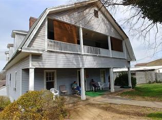 1421 W Fieldcrest Rd, Eden, NC 27288