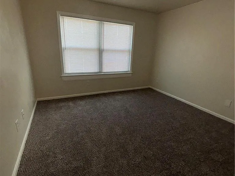 1512 Colonial Ave #D — Photo 6