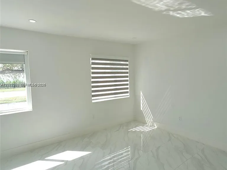 10381 SW 32nd St — Photo 8