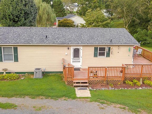 3rd image of 29059 Greenhead Dr