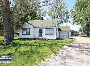 430 S Berta Rd, Diamond, IL 60416