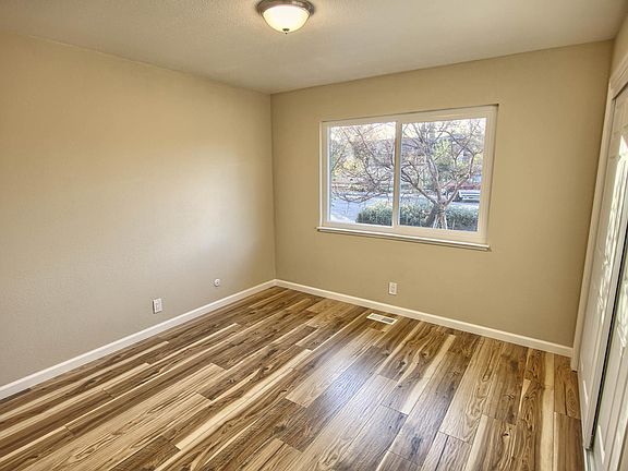4th image of 181 Warren Dr APT 1