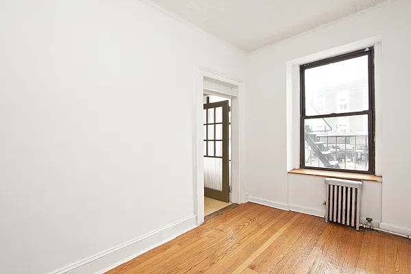 Rented by Douglas Elliman | media 18