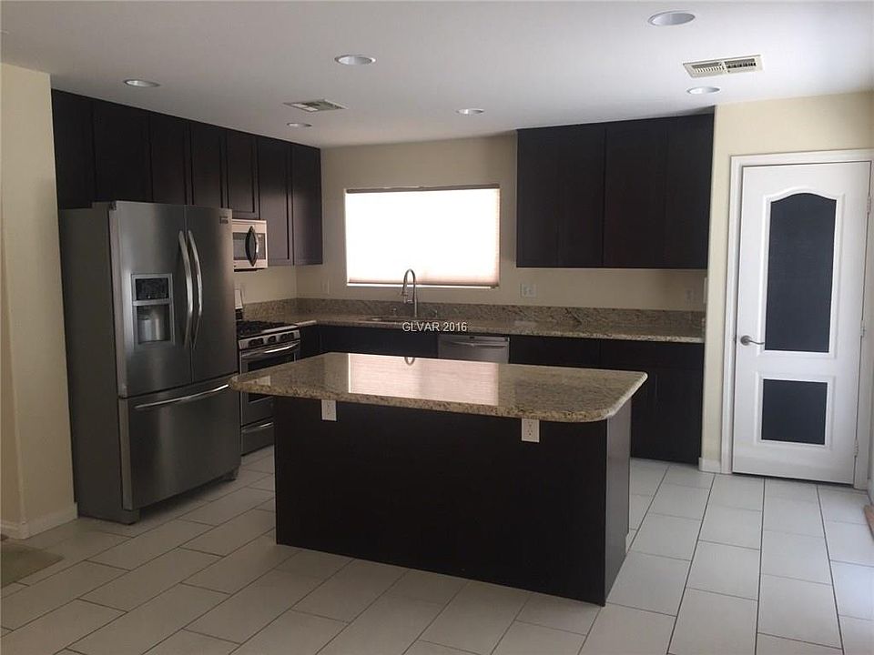 2nd image of 9454 W Diablo Dr