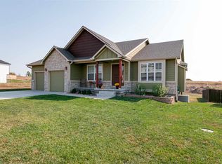 520 Prairie Meadow Rd, Saint George, KS 66535