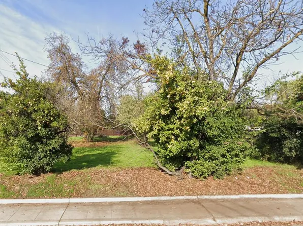 5483 E Tulare St, Fresno, CA 93727