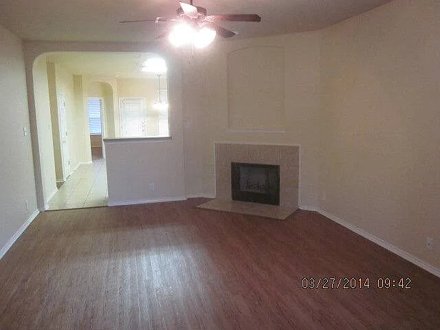 524 Foxford Run Dr in Cibolo, TX 78108 — Photo 3