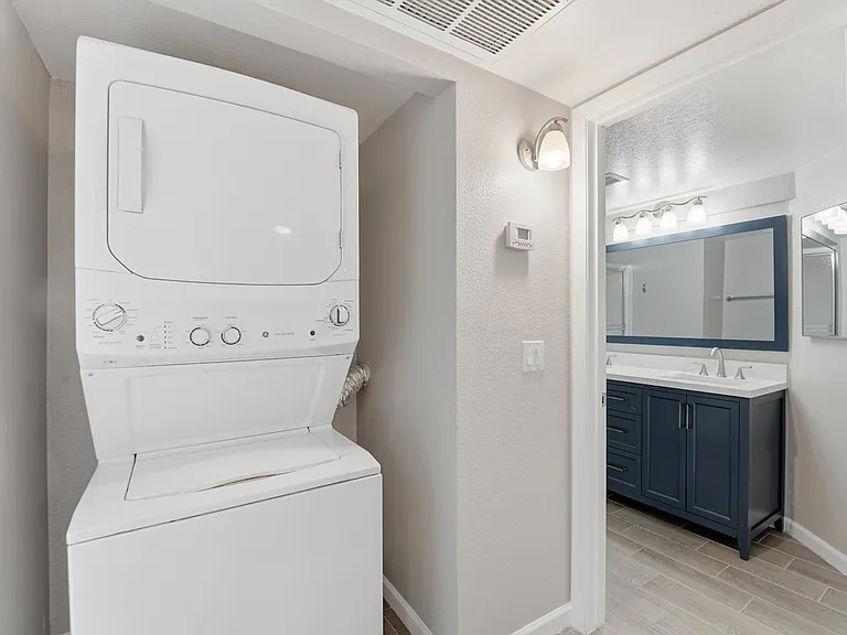 4330 N 5th Ave #105 — Photo 21