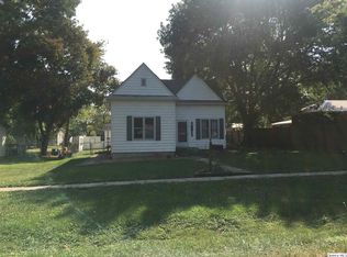 202 E North St, Mt Sterling, IL 62353