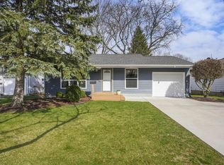 1809 Golden Oak Lane, Madison, WI 53711
