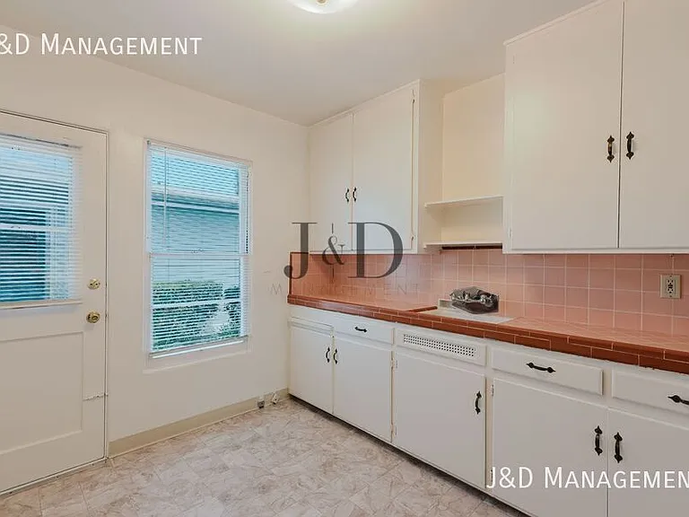 4392 Louisiana St #4392 — Photo 4