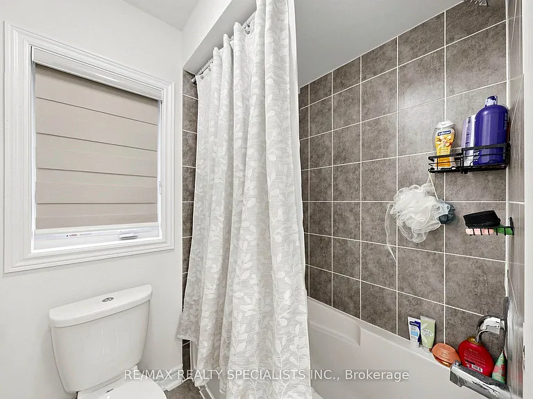 250 Chippewa Ave — Photo 32