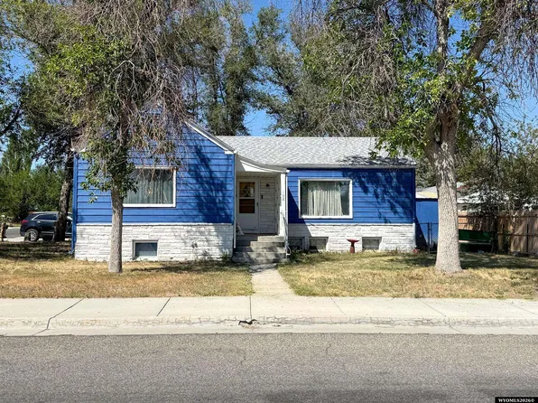 102 E Pershing Ave, Riverton, WY 82501