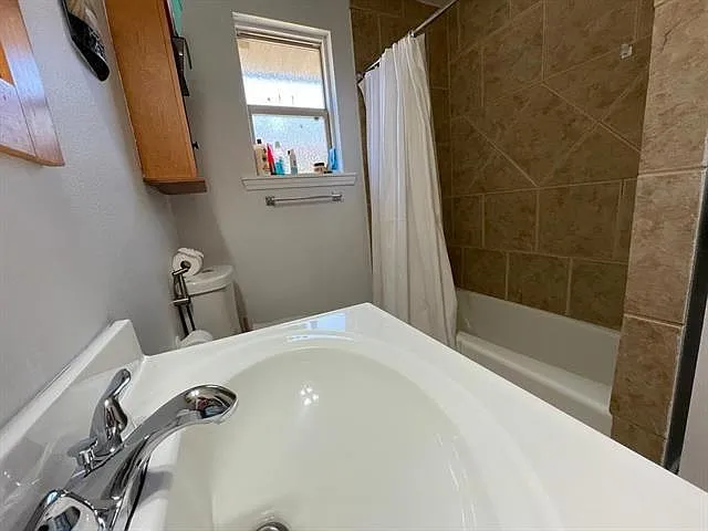 2308 Margaret Ln — Photo 11