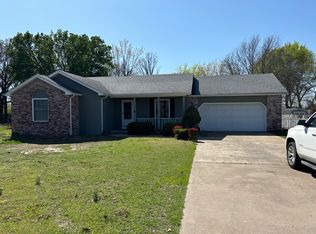 720 Briarbrook Dr, Carl Junction, MO 64834