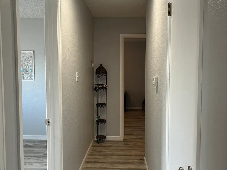 4202 Monroe Dr #D — Photo 15