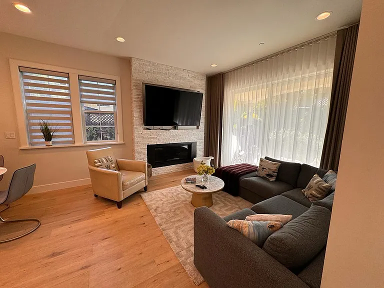 981A Manor Way — Photo 8