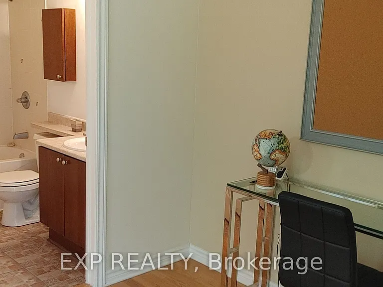 200 Rideau St #1002 — Photo 14