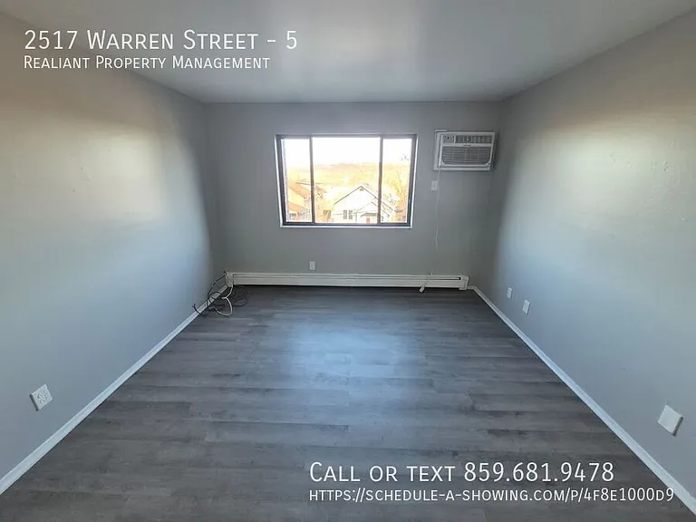 2517 Warren St #5 — Photo 2