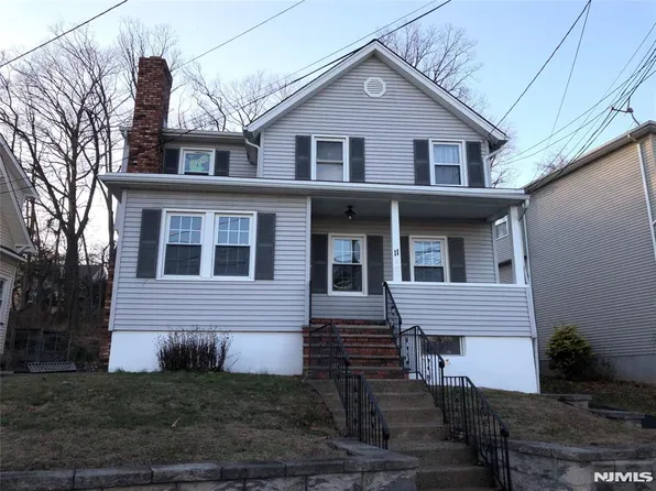 11 Woodside Ave, Haledon, NJ 07508