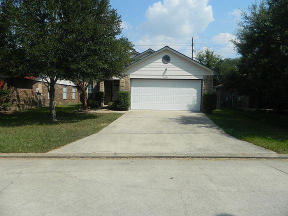 4th image of 1611 Bob White St