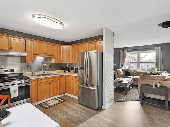 3rd image of 144 Rufus Cir