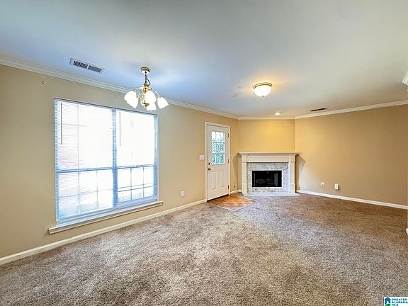 3rd image of 110 Canyon Park Dr