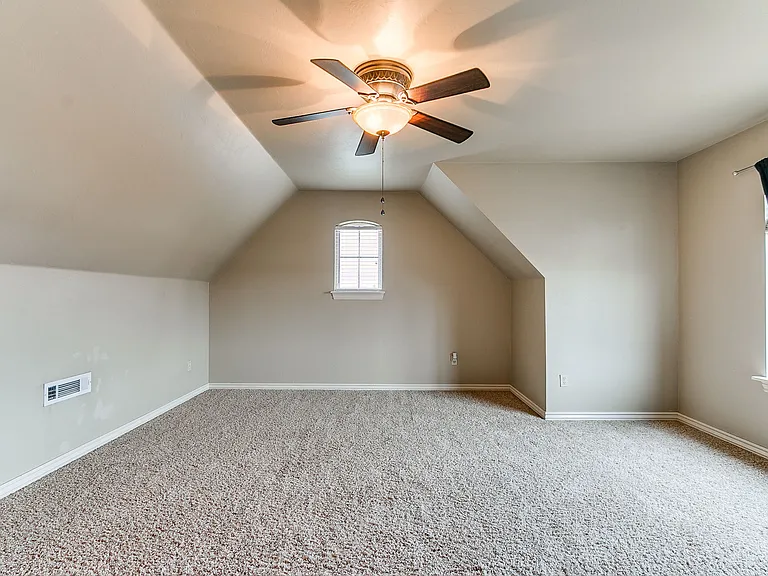 19132 Summer Grove Ave — Photo 13
